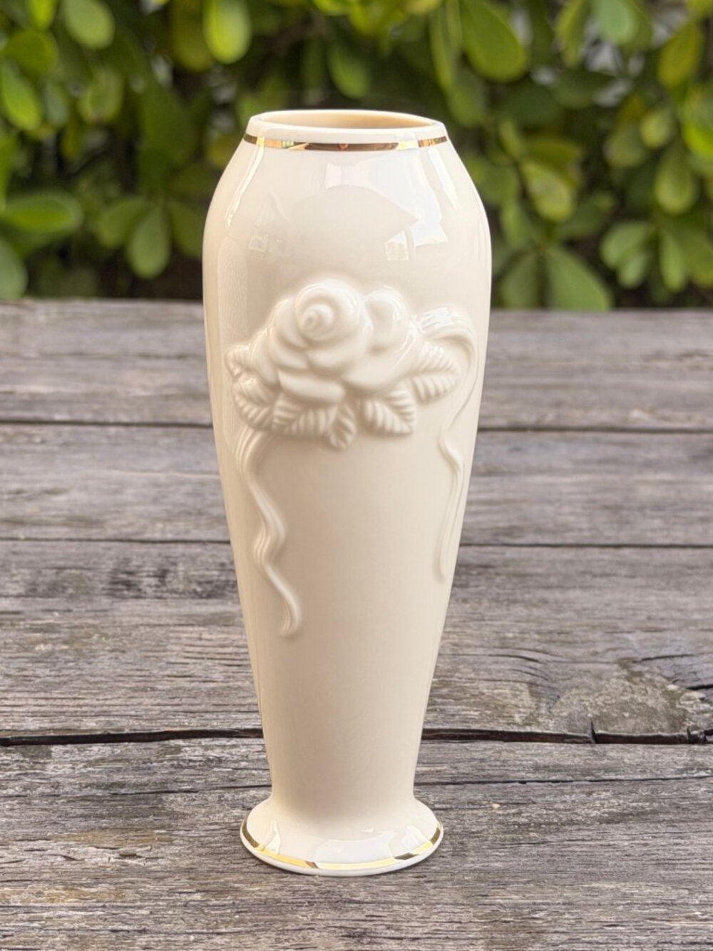 Vintage NIB Lenox Rose Blossom Bud Vase Embossed Roses 24 Kt Gold Trim 6" Tall